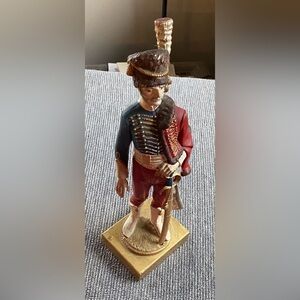 Hand-Painted Red and Blue Soldier Figurine 4:8